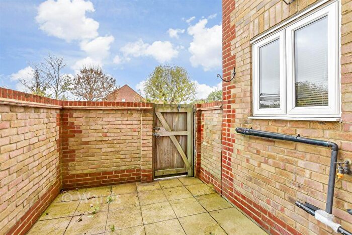 2 Bedroom Flat For Sale In Herne Bay Road, Tankerton, Whitstable, Kent, CT5