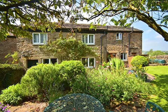 4 Bedroom Barn Conversion For Sale In Barn Cottage, Dolly Lane, Buxworth, SK23