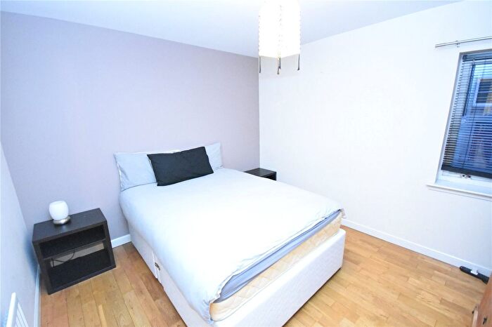 2 Bedroom Flat To Rent In Dee Village, City Centre, Aberdeen, AB11
