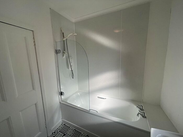 2 Bedroom Flat To Rent In Kenilworth Avenue, Dundee, DD4