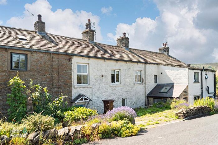 3 Bedroom Cottage For Sale In Letcliffe Cottages, Manchester Road, Barnoldswick, BB18