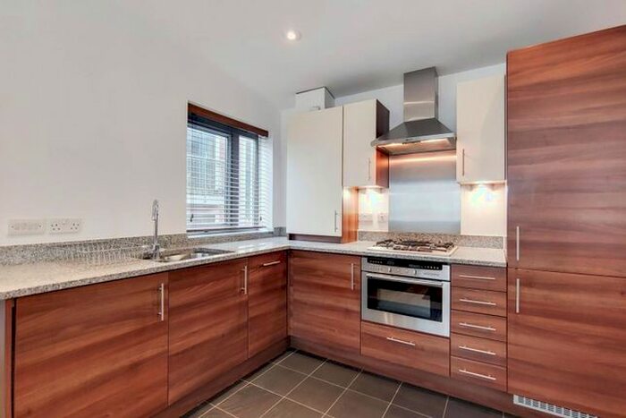 1 Bedroom Flat To Rent In Gun Street, Spitalfields, London, E1
