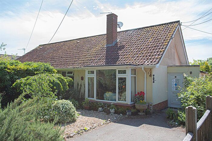2 Bedroom Bungalow For Sale In Kings Lane, Ashcott, Bridgwater, TA7