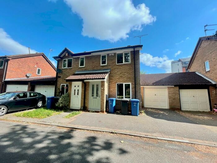 2 Bedroom Semi-Detached House To Rent In Shaws Green, Derby, DE22
