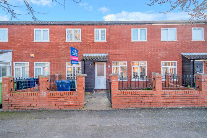 4 Bedroom Terraced House To Rent In St. Pauls Close, London W5