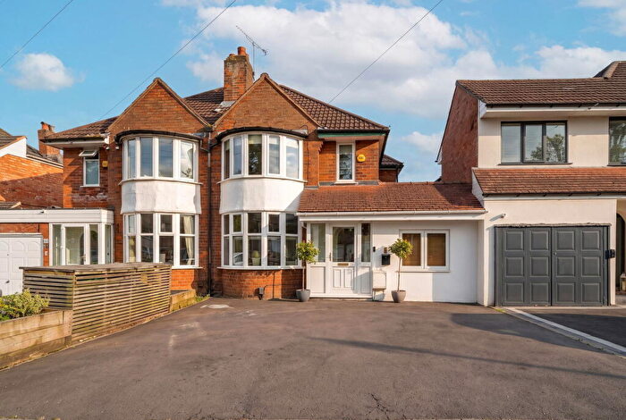3 Bedroom Semi-Detached House For Sale In Ralph Road, Shirley, B90