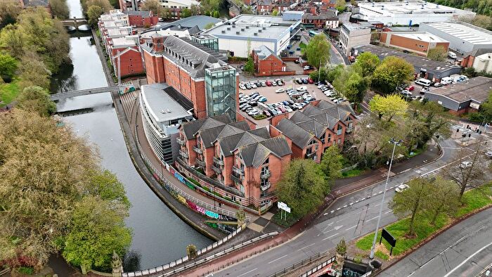 2 Bedroom Flat For Sale In The Waterfront, Duns Lane, Leicester, Leicestershire, LE3