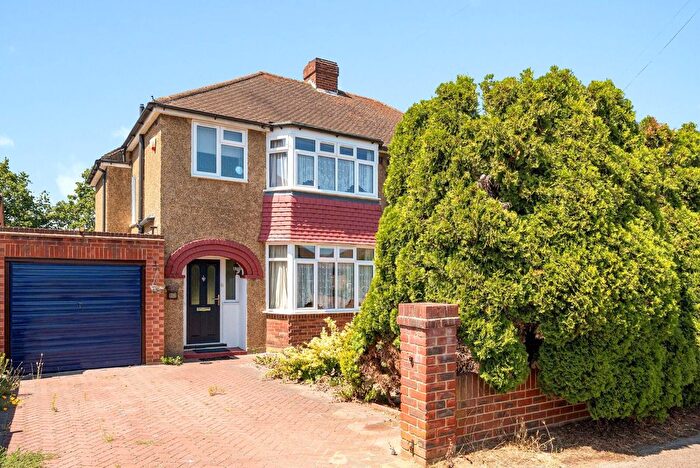 3 Bedroom Semi-detached House For Sale In Merton Way, West Molesey, KT8