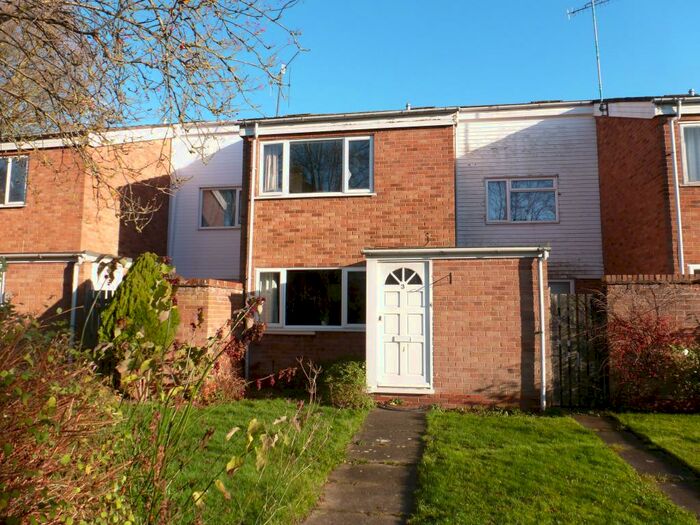 2 Bedroom House To Rent In Buckden Close, Warwick, CV34