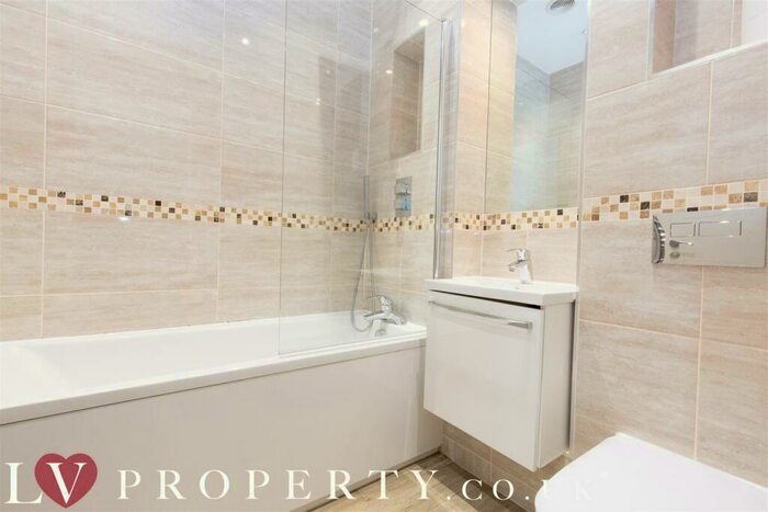 2 Bedroom Apartment To Rent In Mantella Lofts, Pemberton Street, Birmingham, B18