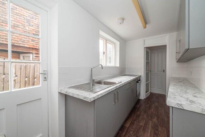 4 Bedroom Terraced House For Sale In Wincheap, Canterbury, CT1