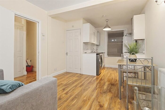 2 Bedroom Flat To Rent In Barking Road, London, E13