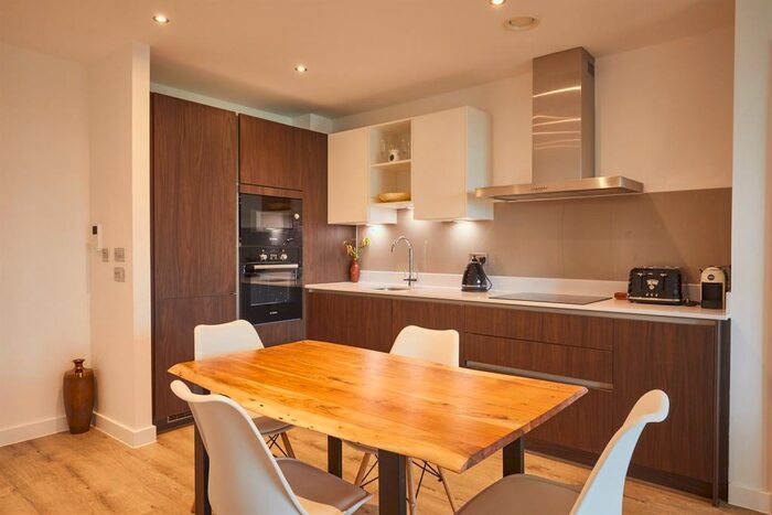 2 Bedroom Apartment To Rent In Middlewood Locks, M5