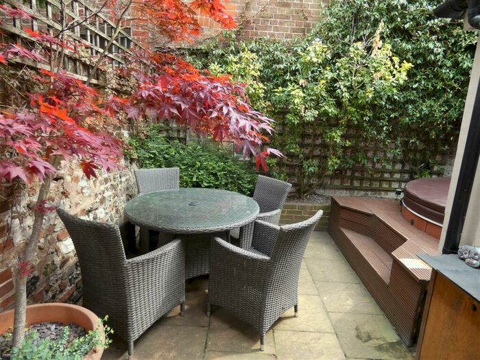 3 Bedroom Cottage To Rent In Queen Street, Arundel, BN18