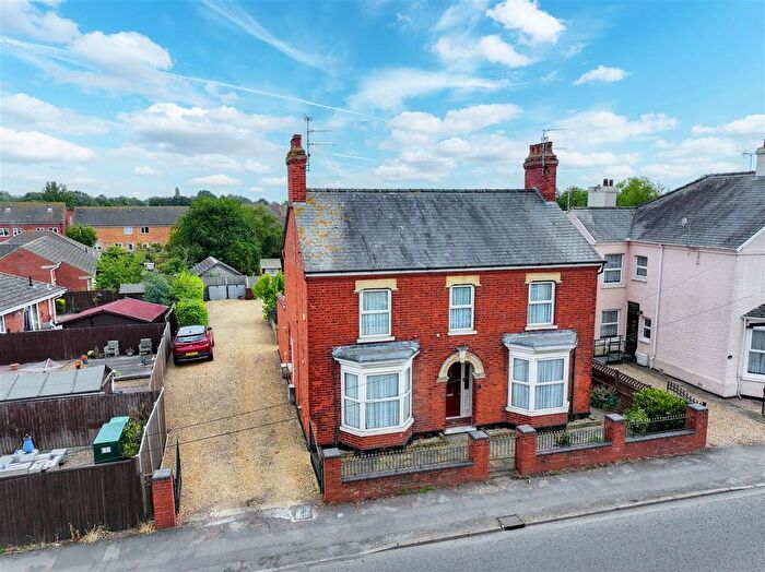 4 Bedroom Detached House For Sale In Winsover Road, Spalding, PE11