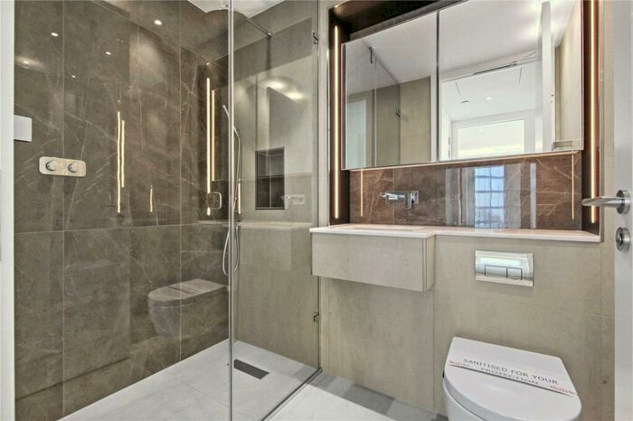 2 Bedroom Flat To Rent In Carrara Tower, London, EC1V