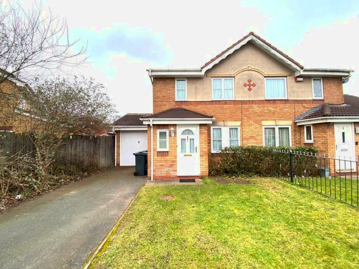 3 Bedroom House To Rent In Waterside Close, Bordesley Green, B9