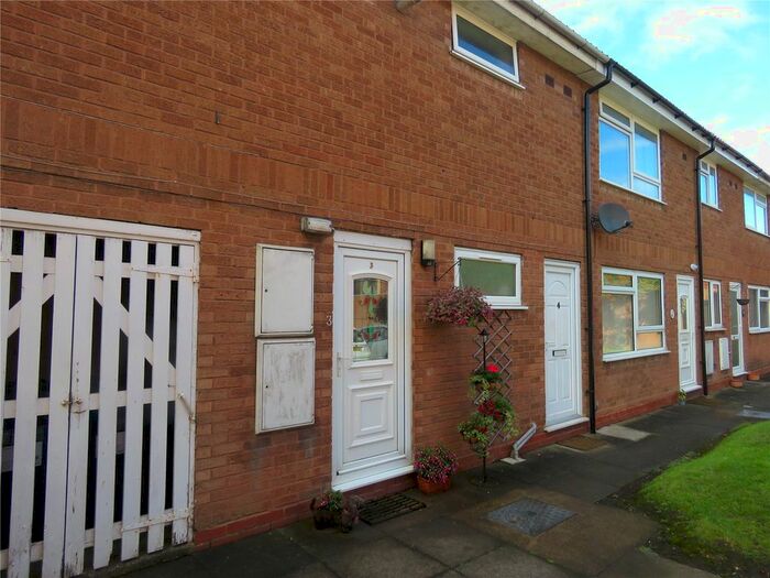 1 Bedroom Maisonette To Rent In Caldwell Court, Caldwell Grove, Solihull, West Midlands B91