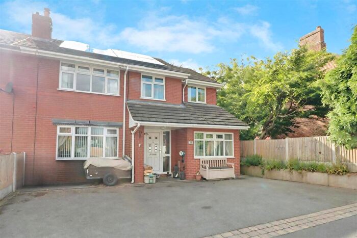 5 Bedroom Semi Detached House For Sale In New Street, Haslington, CW1