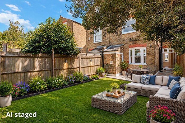 1 Bedroom Apartment For Sale In Manchuria Road, Clapham, London, SW11