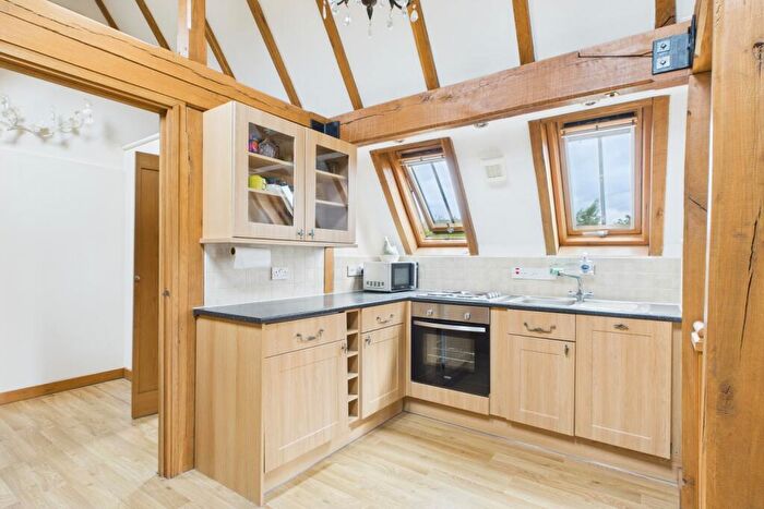 2 Bedroom Character Property To Rent In A London Road, Wansford, Peterborough, Cambridgeshire, PE8