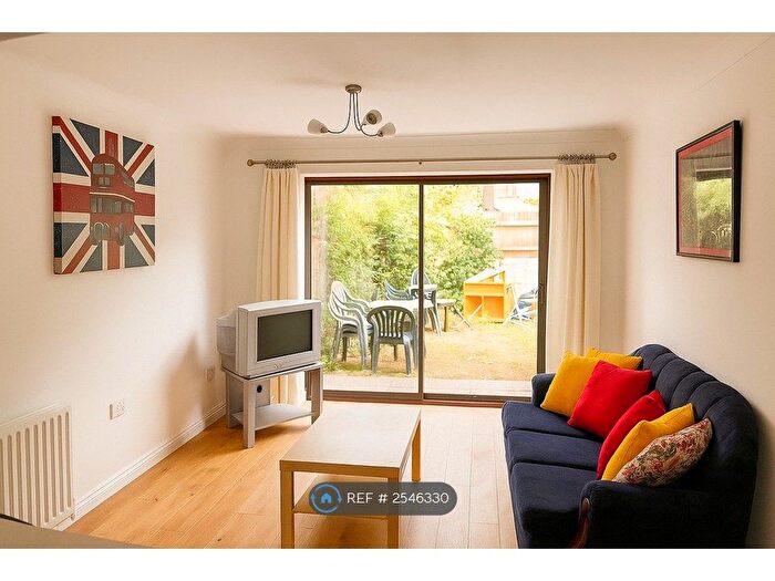 1 Bedroom Property To Rent In Beaumont Place, Isleworth, TW7