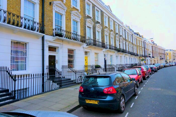 3 Bedroom Flat To Rent In Tachbrook Street, London, SW1V