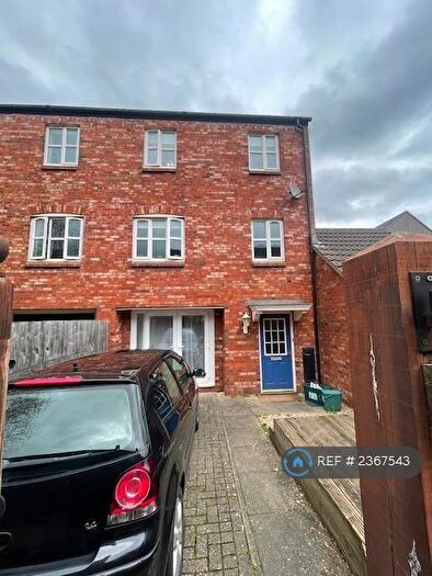 5 Bedroom Semi-Detached House To Rent In Star Avenue, Stoke Gifford, Bristol, BS34