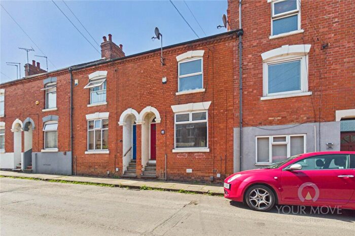 2 Bedroom Terraced House For Sale In Chaucer Street, Northampton, Northamptonshire, NN2