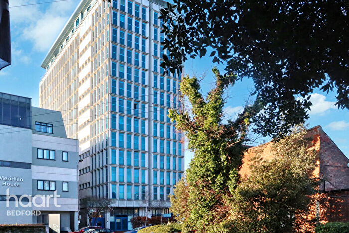 3 Bedroom Penthouse For Sale In St Johns Street, Bedford, MK42