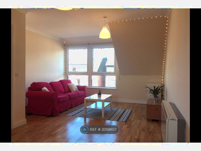 2 Bedroom Flat To Rent In Ferry Gait Crescent, Edinburgh, EH4