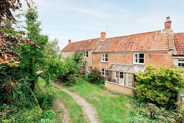 4 Bedroom Semi-Detached House For Sale In Mill Road, Barton St David, TA11