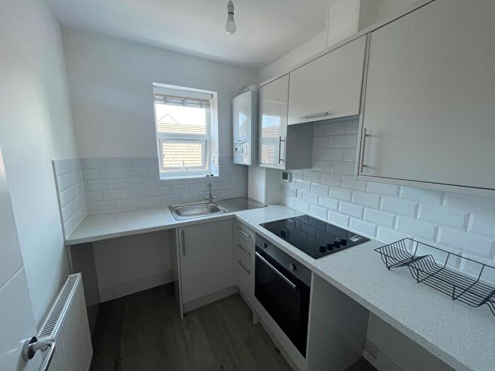 1 Bedroom Flat To Rent In Fernwood Court, BH1