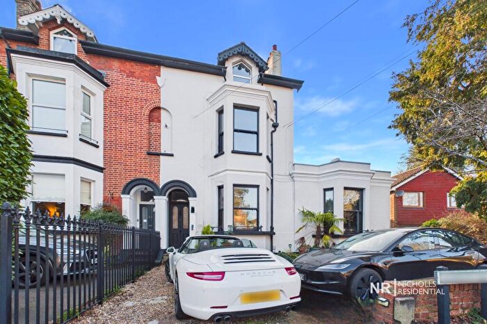 2 Bedroom Flat To Rent In Ashley Road, Epsom, Surrey., KT18