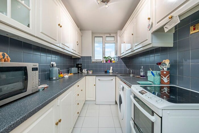 2 Bedroom Flat For Sale In Cotman House, Townshend Estate, NW8