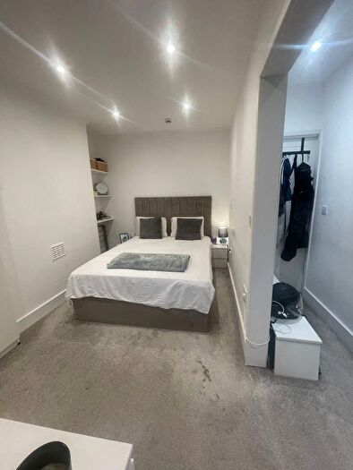 1 Bedroom Studio To Rent In Wandsworth High Street, London, SW18