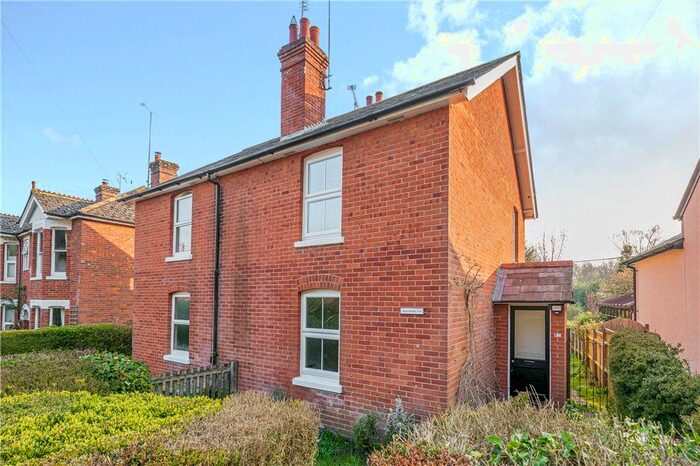 3 Bedroom Semi-Detached House For Sale In Barley Hill, Dunbridge, Romsey, Hampshire, SO51