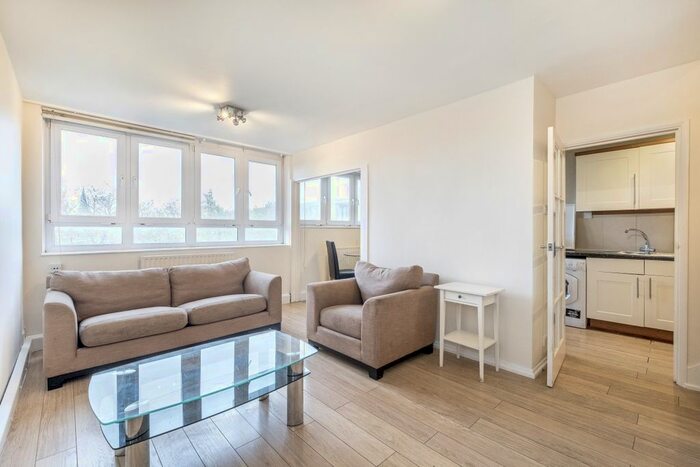 3 Bedroom Flat To Rent In Semley Place, London, SW1W
