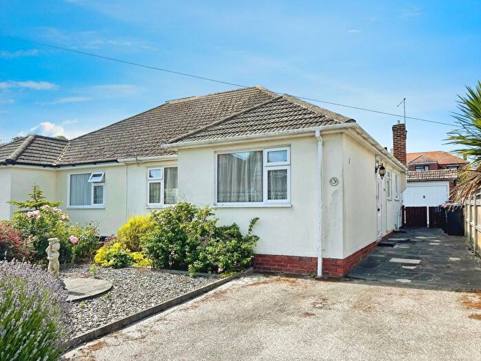 2 Bedroom Semi-Detached Bungalow For Sale In Kings Road, Birchington, CT7