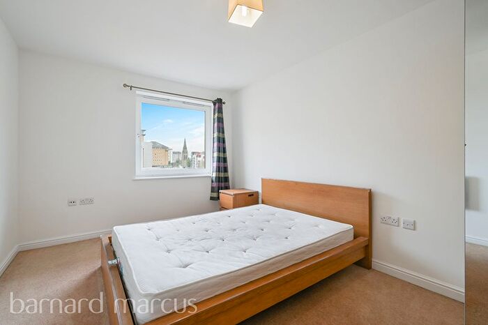 2 Bedroom Flat To Rent In Highfield Road, Feltham, TW13