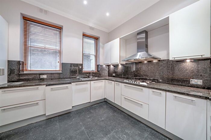 2 Bedroom Flat To Rent In Old Brompton Road, London, SW5