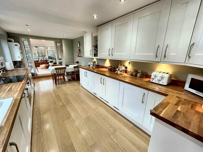 3 Bedroom Semi-Detached House For Sale In Liverpool Road, Rufford, L40