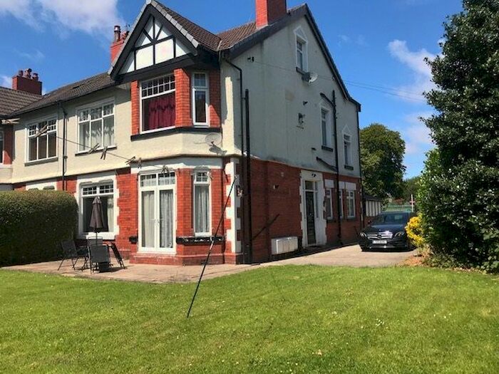 2 Bedroom Flat To Rent In Ashville Road, Birkenhead, Wirral, CH41