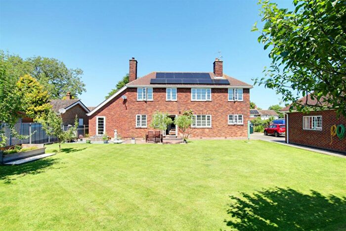 4 Bedroom Detached House For Sale In Station Road, Willoughby, Alford, LN13