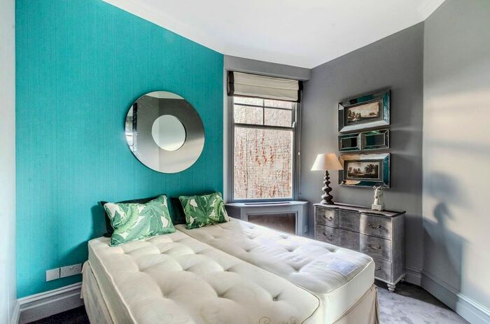 1 Bedroom Flat To Rent In Kings Road, Chelsea, London, SW3