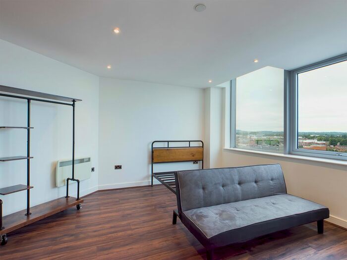 1 Bedroom Studio To Rent In Churchill Place, Basingstoke, RG21