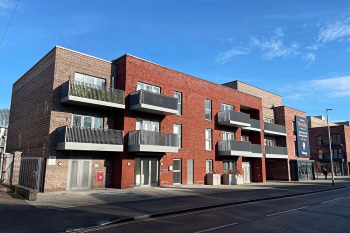 2 Bedroom Flat For Sale In Victoria Road, Chelmsford, CM1