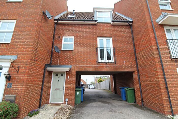 2 Bedroom Flat To Rent In Mimosa Avenue, Minster On Sea, ME12