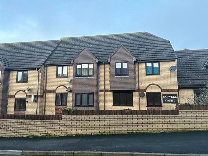 2 Bedroom Flat To Rent In Louviers Road, Weymouth, DT3