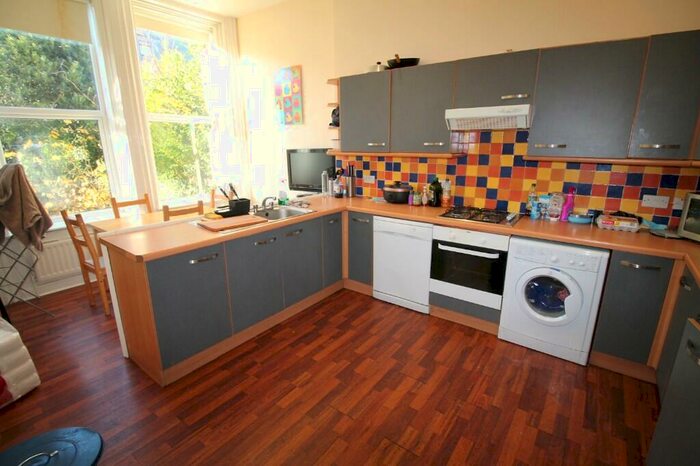 4 Bedroom Town House To Rent In Osborne Road, Newcastle Upon Tyne, NE2